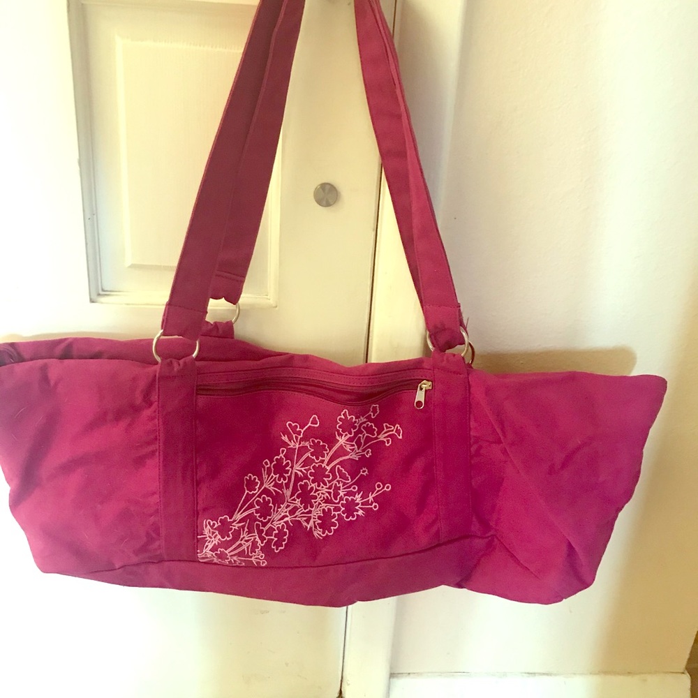 Yoga bag - new without tags Gaiam yoga bag